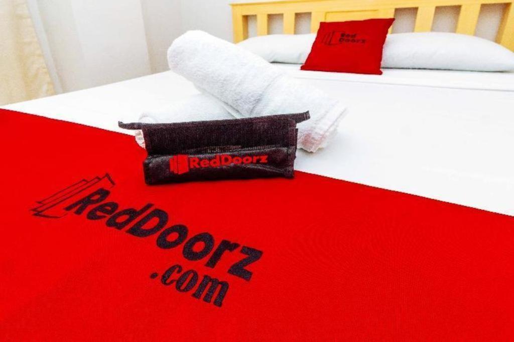 Reddoorz Near Cebu Metropolitan Cathedral Exterior foto